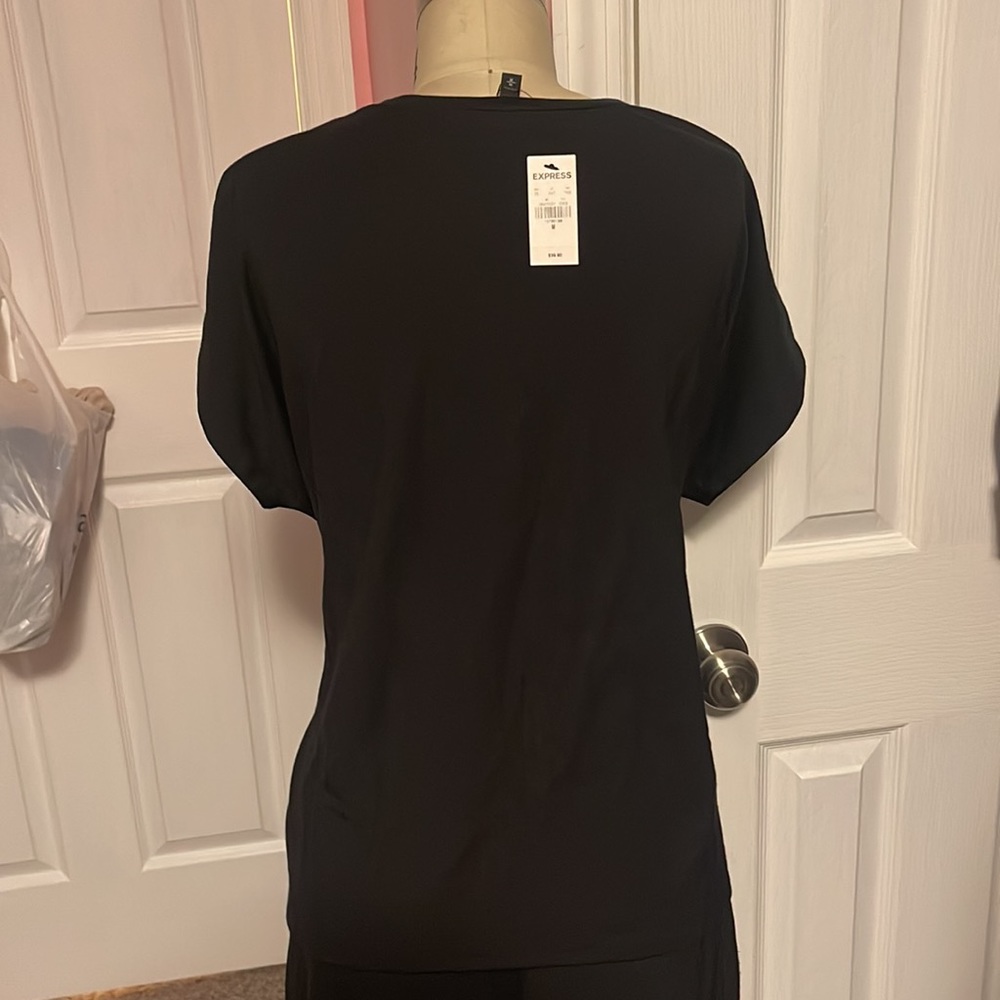 Express Top - Picture 2 of 3